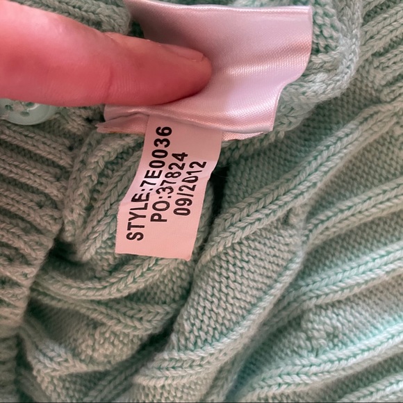 Vineyard Vines Girl’s Classic Cardigan | Size Extra Small (5/6) - Picture 6 of 8